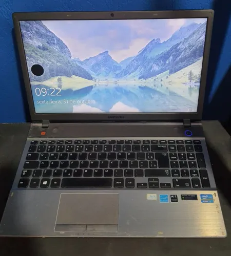 Notebook Samsung Intel i7 8gb RAM HD 1tb usado