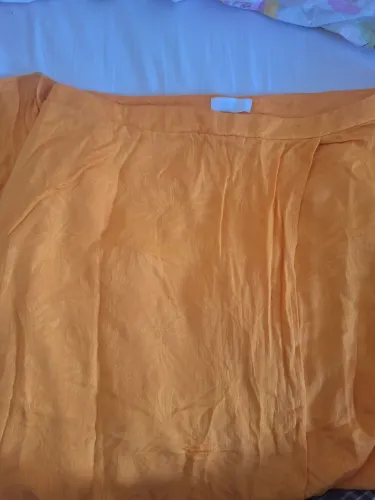 Saia Laranja