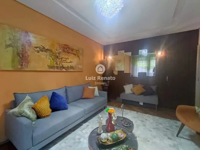 Casa à venda 5 quartos 1 suíte 2 vagas - Colégio Batista