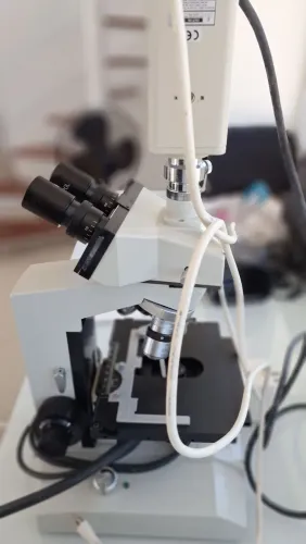 Microscópio kit com camara e iluminação de Estados Unidos.