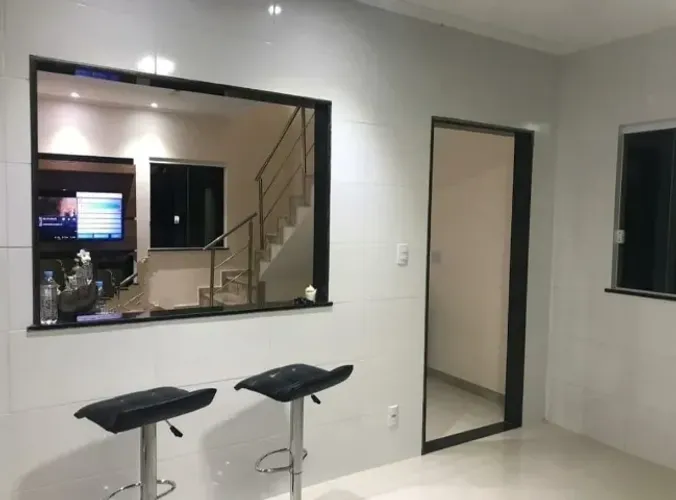 Marco de porta, Aduela, contorno de janela . Acabamento em granito. Tel *