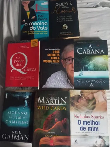 Coleção de Livros - Diversos Autores (usados, em ótimo estado)