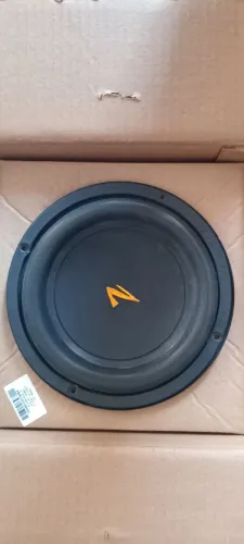 Subwoofer  8 polegadas .