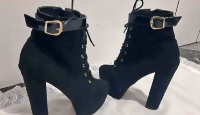 Botas Salto Alto Preta