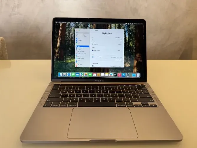 Macbook Pro M1(2020) 13インチ 512GB Apple MacBook Pro (13 polegadas, 2020, Chip M1, 1 TB de SSD