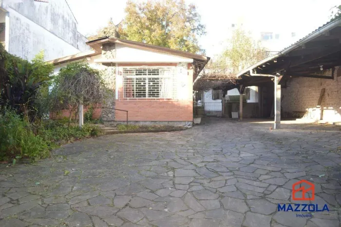Casa à venda, 3 quartos, 1 suíte, 5 vagas, Glória - Porto Alegre/RS