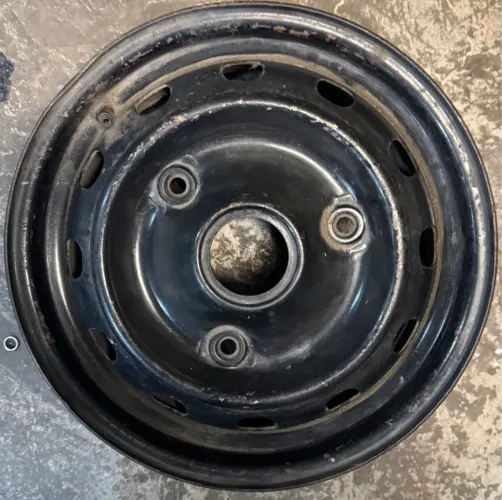 01 Roda de ferro Aro 13 Ford Del Rey 3 Furos