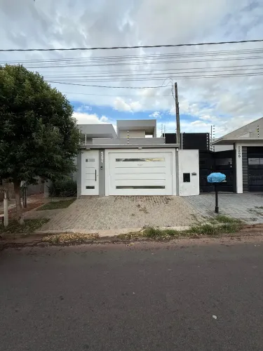 Conforto e Funcionalidade em Cada Detalhe desta Bela Residência