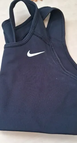 TOP NIKE