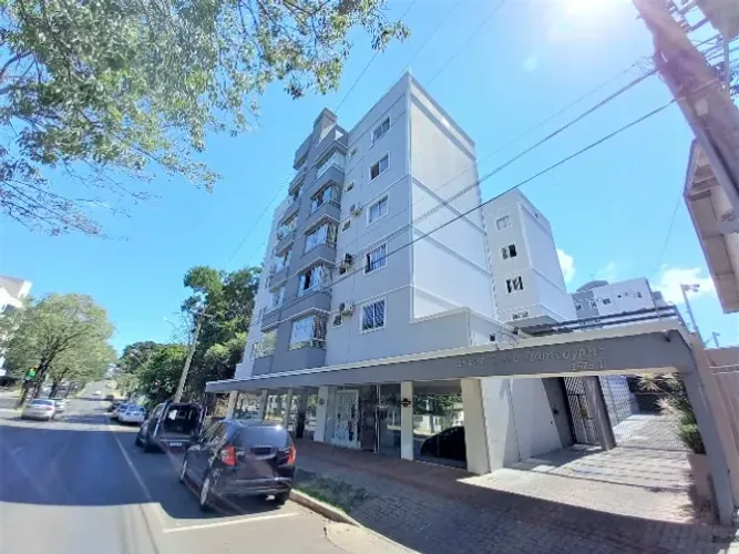 Apto com 02 quartos, pertinho do centro, por R$ 320 mil