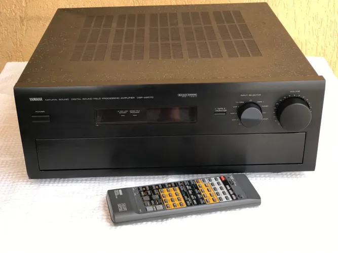 Amplificador Yamaha DSP-A2070