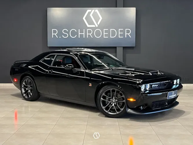 Dodge Challenger RT 2023