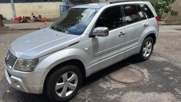 Suzuki Grand Vitara 2.0 16V 4x2/4x4 5P Mec. 2010