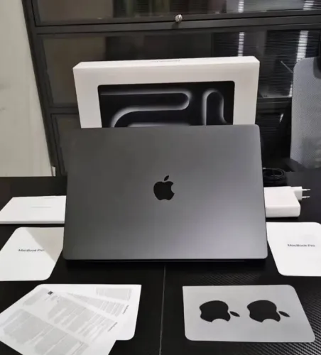 MacBook Pro M4 Max 14.2 2024