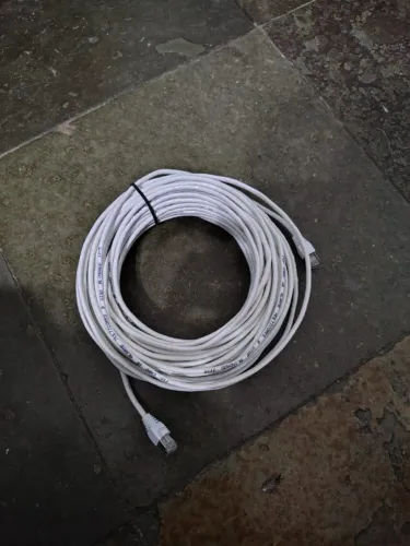 Cabo de rede Cat5e Blindado de 20 metros branco