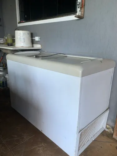 Freezer horizontal tampa de vidro metalfrio