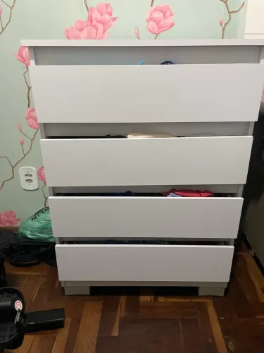 Cômoda 4 gavetas