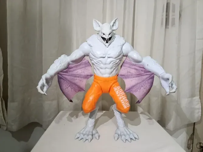 Boneco Raríssimo Man-Bat Albino