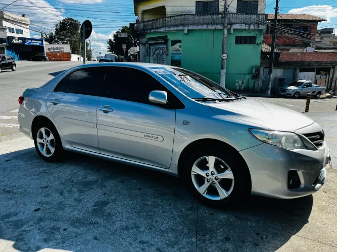 Toyota Corolla XEI 2.0 Flex 16V Aut. 2012