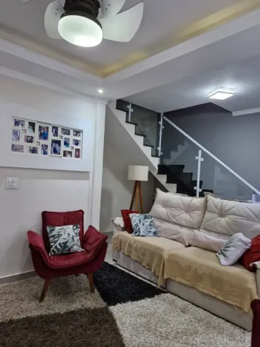 Linda Casa na Pedreira com 3/4