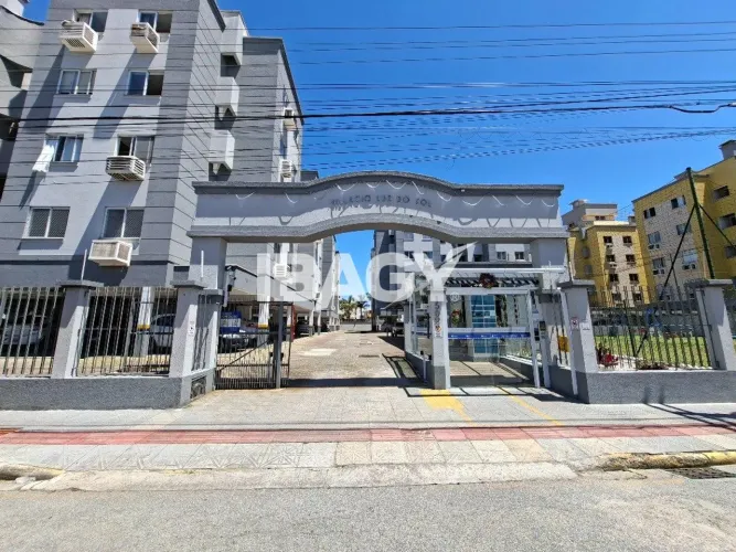 Excelente Apartamento 2 dormitório(s) em Areias - São José