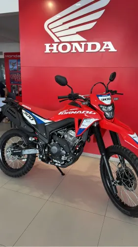 Vende-se tornado 300