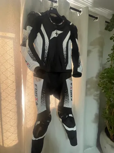 Macacão Forza + bota Shiver tamanho 39