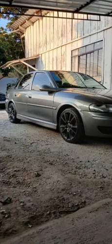 Chevrolet Vectra CD 2.2 16V / 2.0 16V Mec./aut. 2004