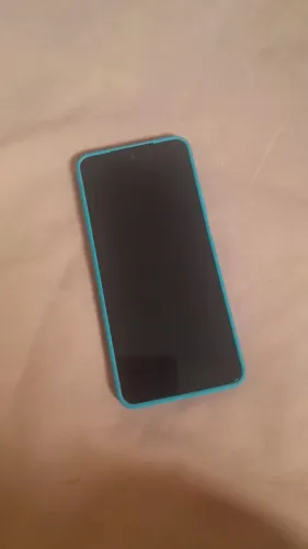 VENDE SE CELULAR MOTO G05 COM ARMAZENAMENTO DE 256 GB
