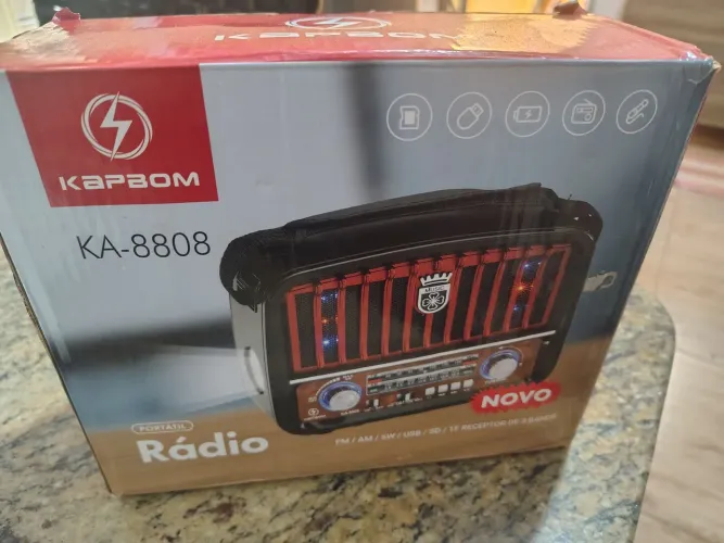 Rádio retro bluetooth, pendrive, lanterna , FM.