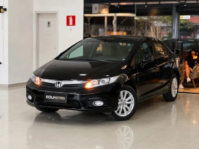Honda Civic Sedan LXS 1.8/1.8 Flex 16V Aut. 4P 2015