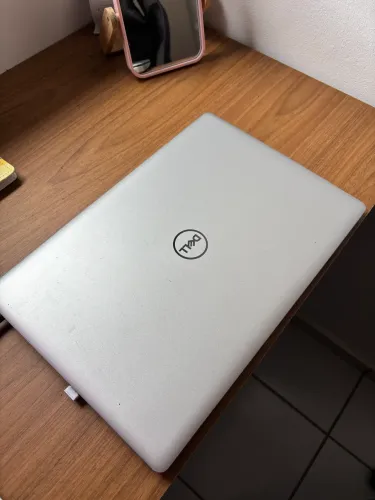 Notebook Dell Inspiron P75F i7