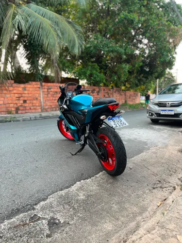 Yamaha R3 