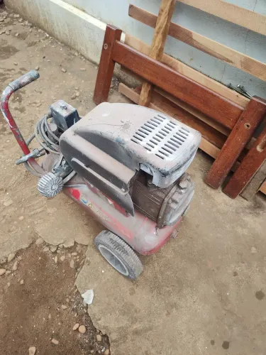 Compressor schuz com compartimento de ar