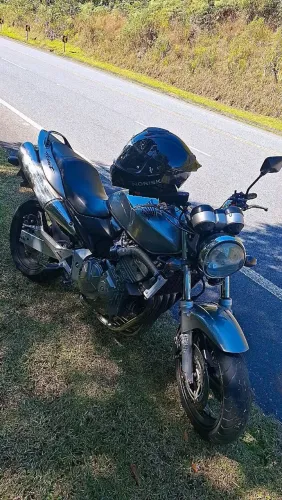 Hornet 600 impecável com baixo km !! Moto zera de procedência cautelar aprovada