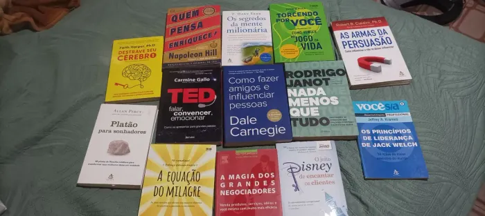 Livros partir de R$ 30 cada