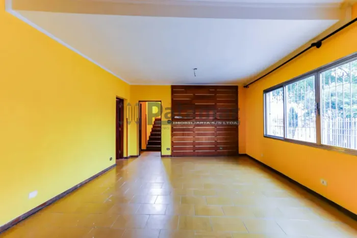 Sobrado a venda com 5 quartos e 2 suítess na Vila São Luís(Zona Oeste)