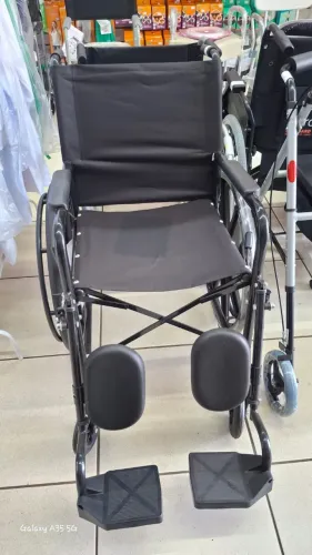 cadeira de roda com elevação de perna 100kg