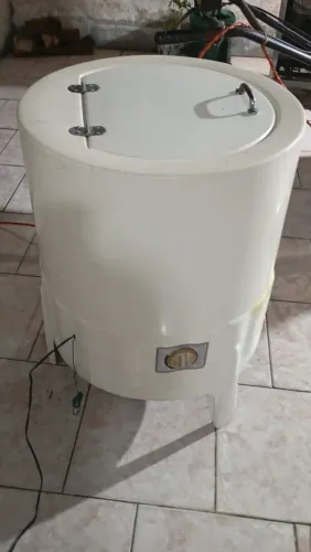 Tanquinho antigo de fibra para lavar roupa antigo