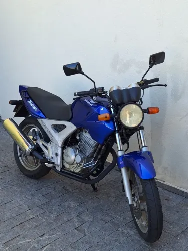Honda CBX 250 Twister | 2003 | Brinde: capacete
