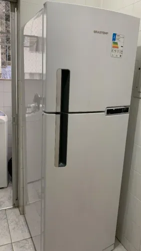 Geladeira Brastemp Frost Free BRM44H 375L 127V - Estado de Nova