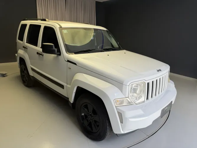 Jeep Cherokee Sport 3.7 4X4 V6 12V Aut. 2012