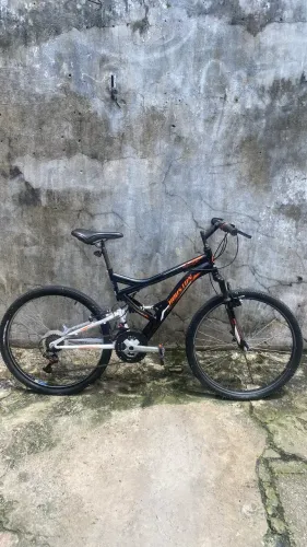 Bicicleta Houston Stinger Aro 26 - 21 Marchas (Dupla Suspensão)