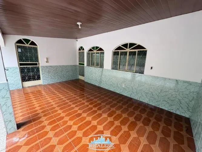Código 4718 - Vende casa no bairro Vila Celeste, 03 quartos, cozinha, área de serviço, sal