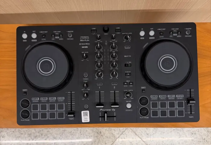 DDJ FLX4 PERFEITO ESTADO