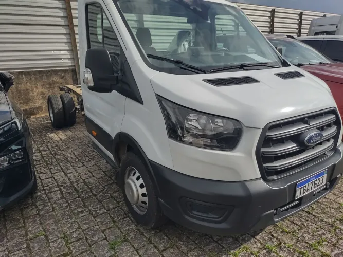 Ford Transit Chassi 350e 2.0 Ecobule Diesel 2024