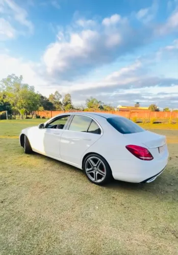 Mercedes-Benz C-250 Avantgarde 2.0 TB 211cv Aut. 2018