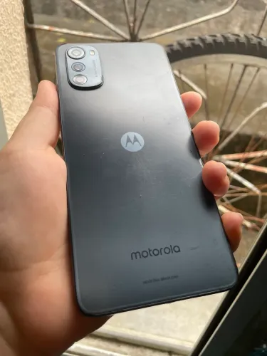 Motorola E32 seminovo