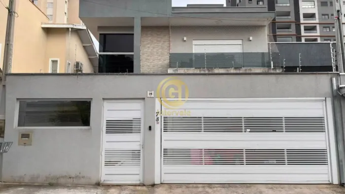 Sobrado Alto Padrão com Suíte Master e Área Gourmet no Villa Branca