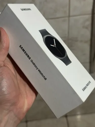 Vendo ou troco Galaxy Watch 8 LACRADO